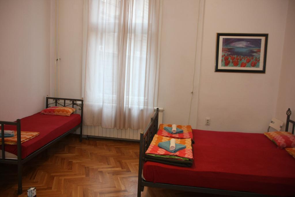 בלגרד Time Hostel חדר תמונה