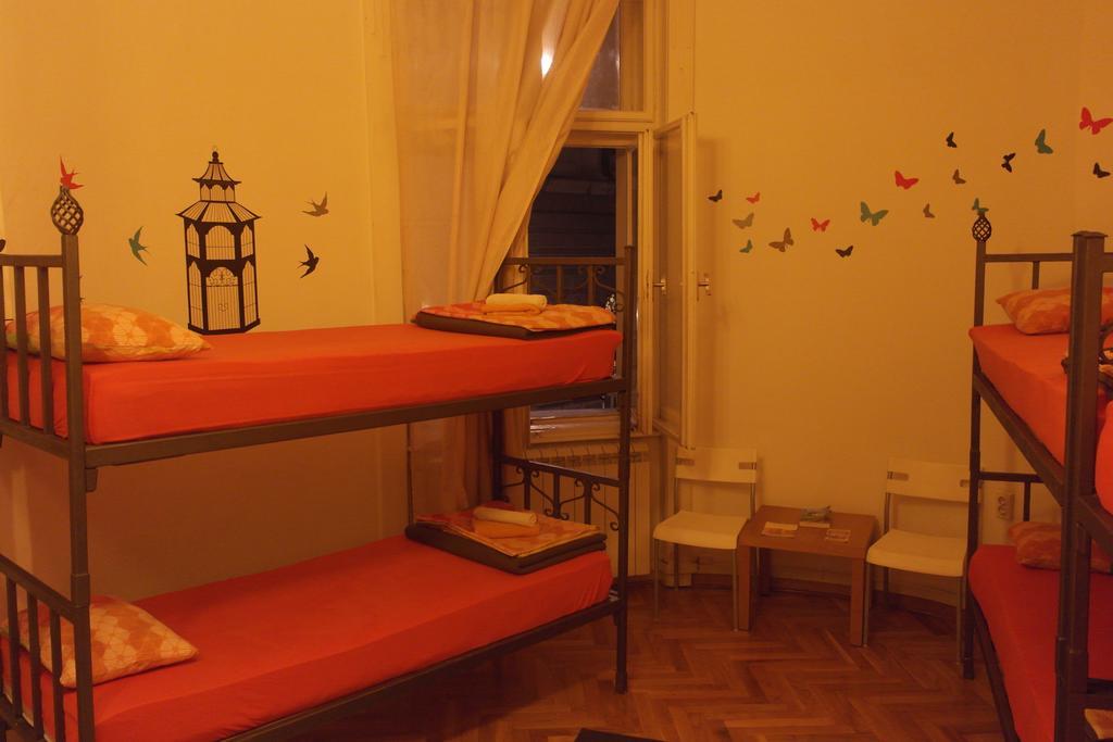 בלגרד Time Hostel חדר תמונה