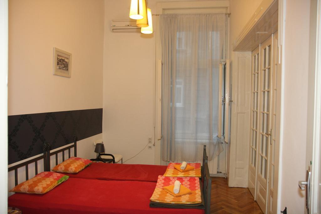 בלגרד Time Hostel חדר תמונה